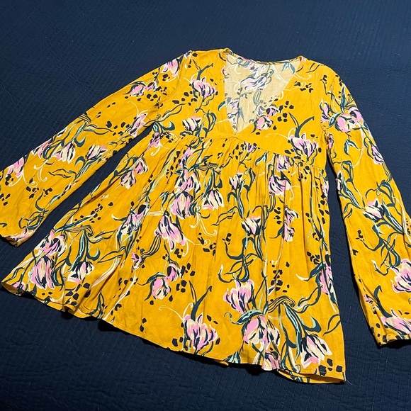 Free people floral yellow flows top - Picture 2 of 5